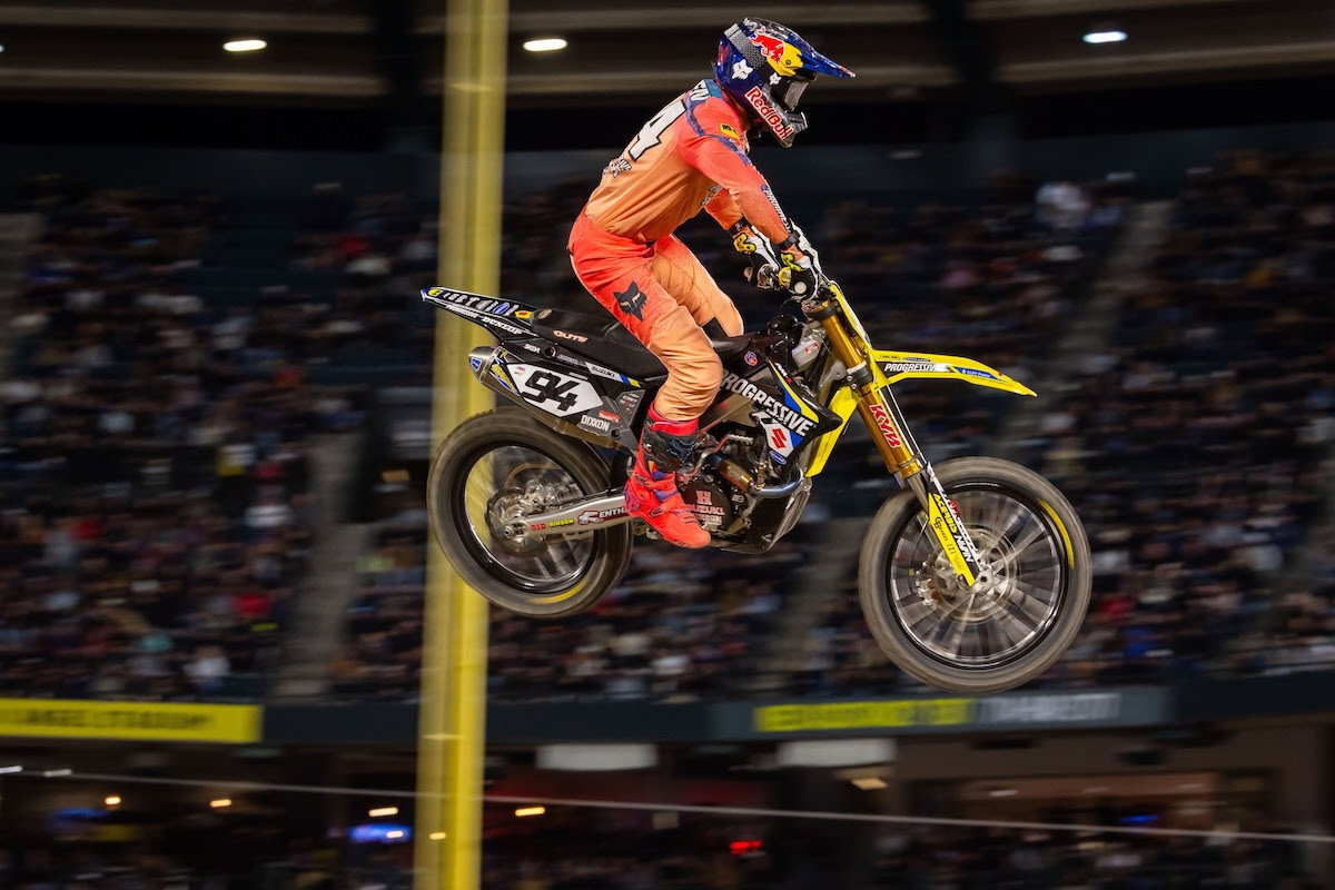 Ken Roczen was in top form aboard his Progressive Insurance ECSTAR Suzuki and keep Tomac honest throughout the Main Event, eventually finishing just over a second behind in a runner-up effort.