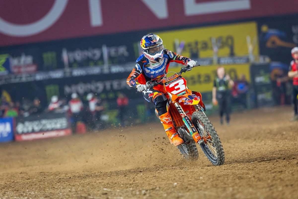 Red Bull KTM Factory Racing's Eli Tomac endured through his toughest night of the young season and lost his hold of the points lead after a 12th-place finish.