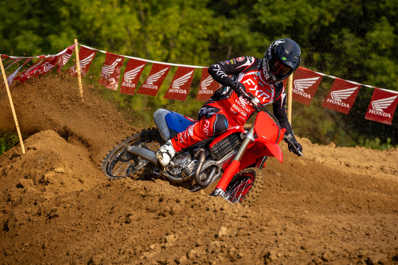 RacerX-2027HondaCRF450R-CudbyPhoto-008