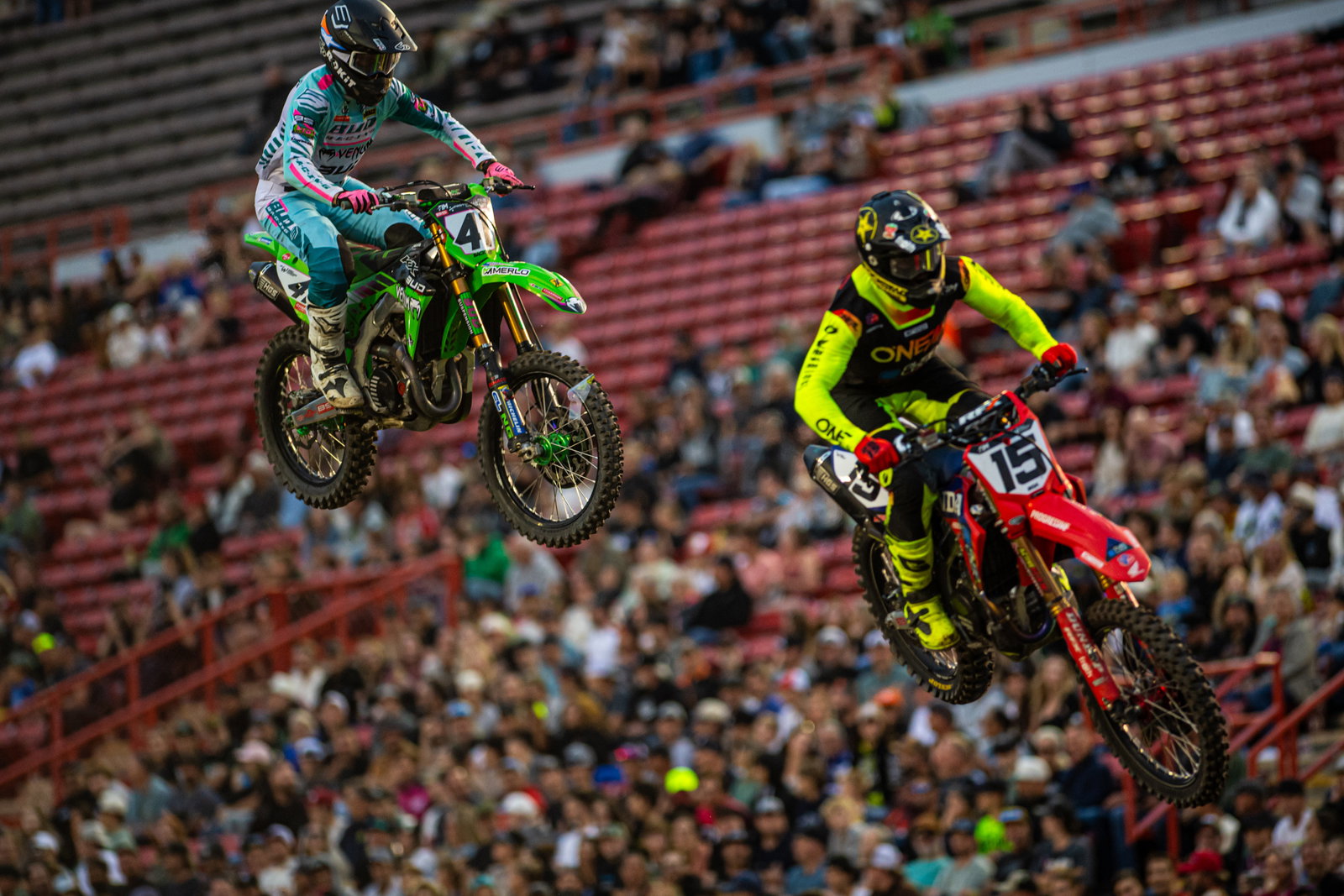 Dean Wilson gets around Mitchell Harrison.&nbsp;