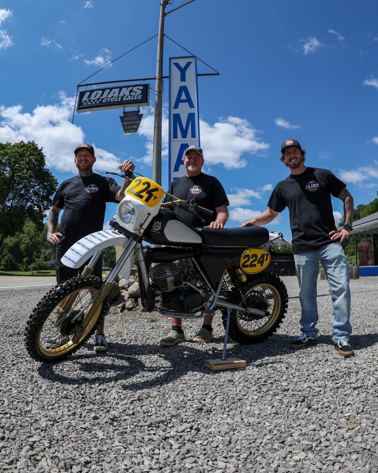Ed_Lojak_1982_Husky_Replica-04