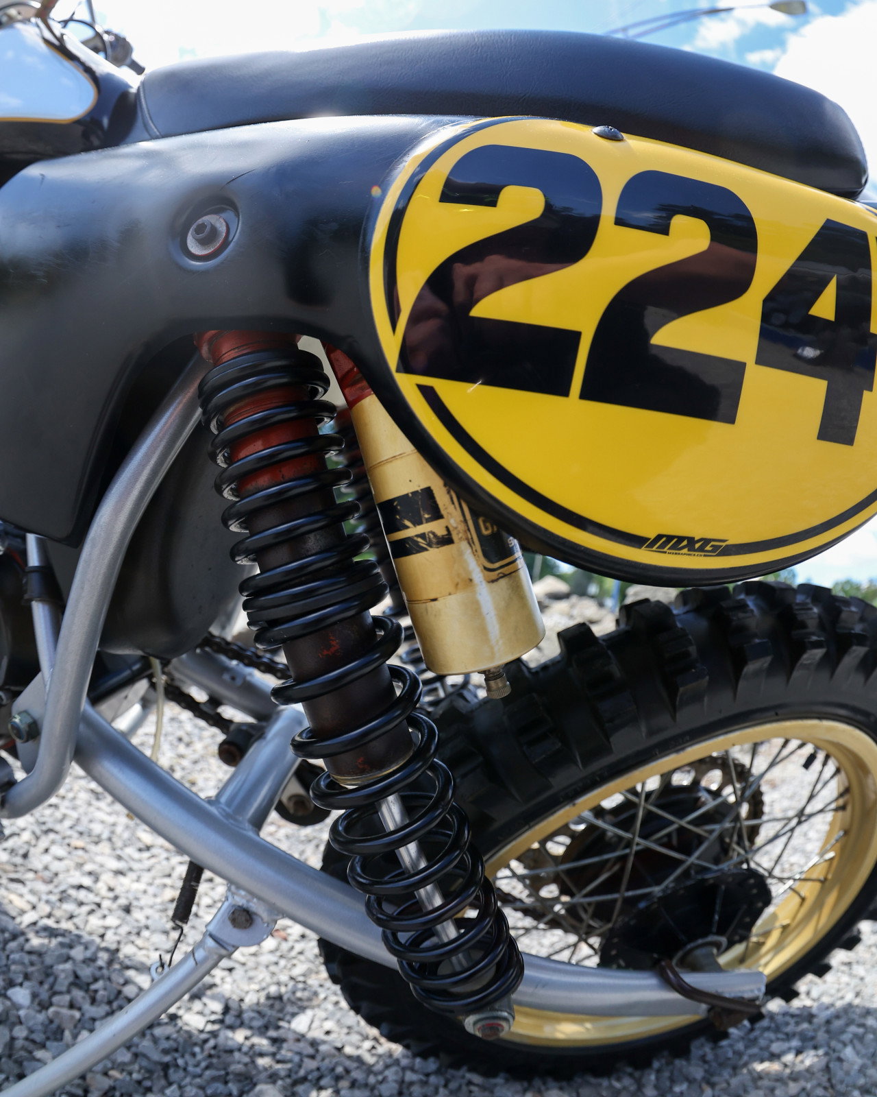 Ed_Lojak_1982_Husky_Replica-21