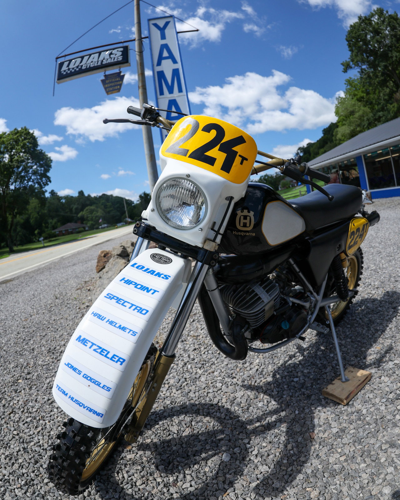 Ed_Lojak_1982_Husky_Replica-38