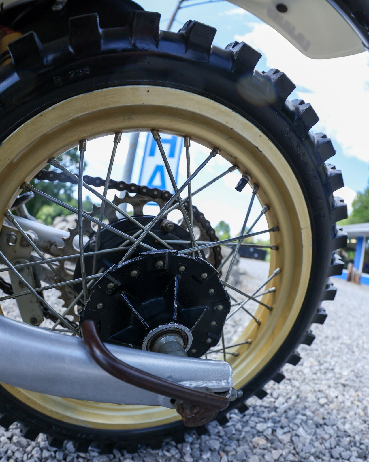 Ed_Lojak_1982_Husky_Replica-16