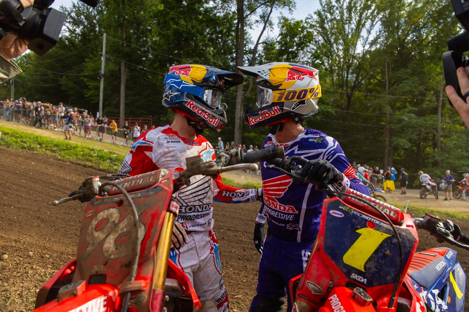 Darren Lawrence on Claims Jett “Threw” Pro Motocross Title for Hunter: “We're not that type of people”
