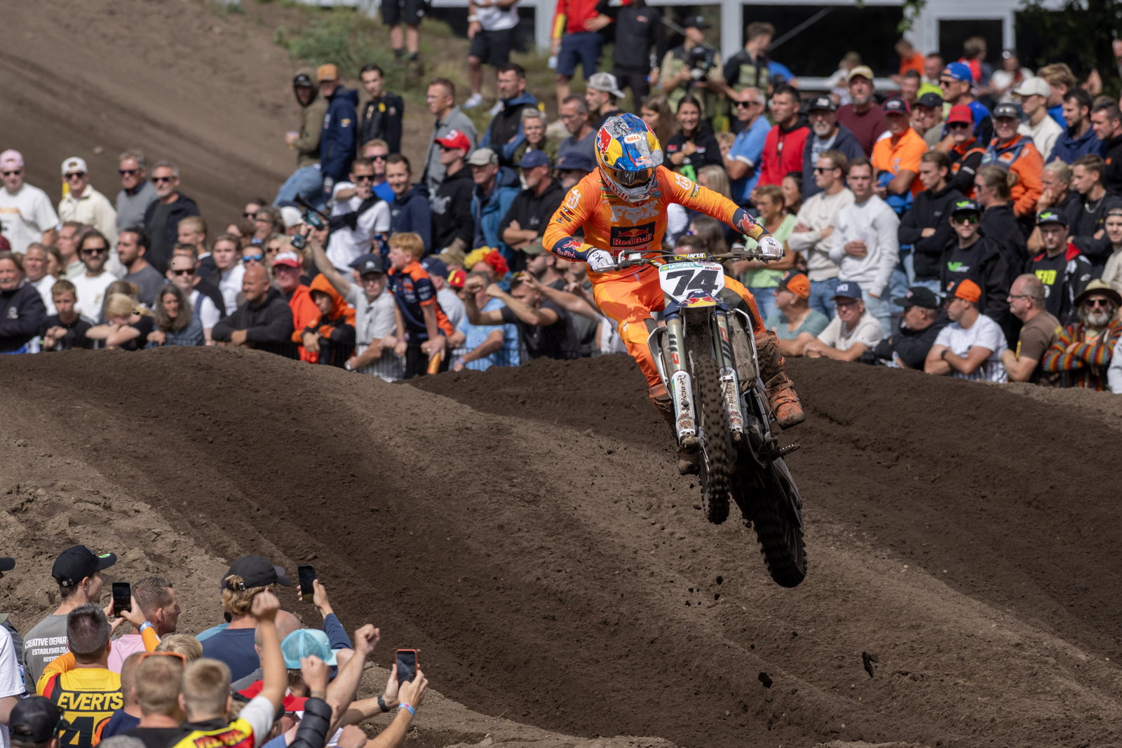 Hand Injury to Sideline Kay de Wolf for Remainder of MXGP Season, Motocross of Nations