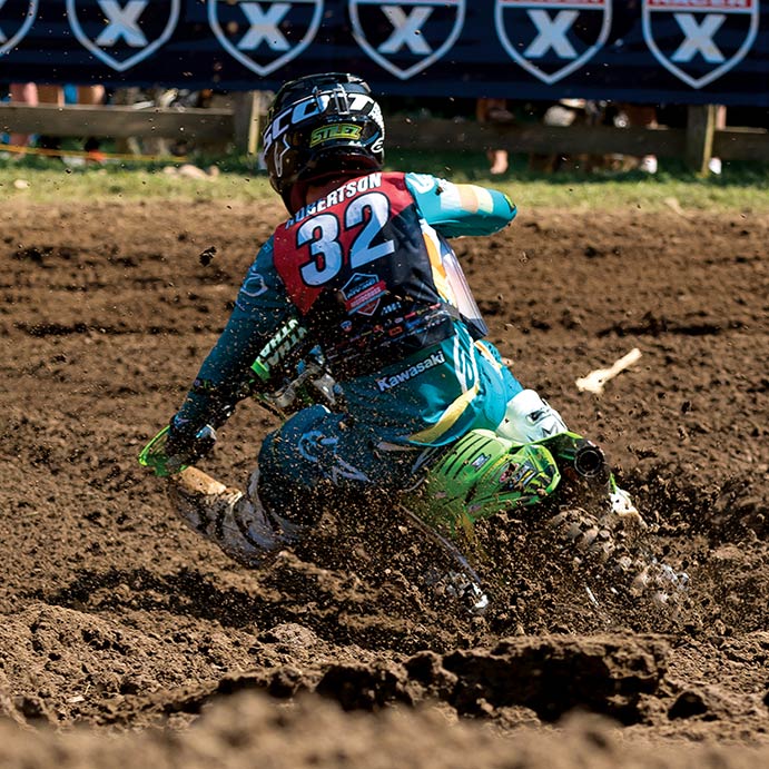 Stilez Robertson (32) took the 250 B title home to Bakersfield