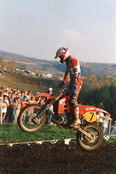 Jeff Stanton won the '89 AMA Supercross and AMA 250 Motocross titles but lost the 500cc crown to Wardy.
