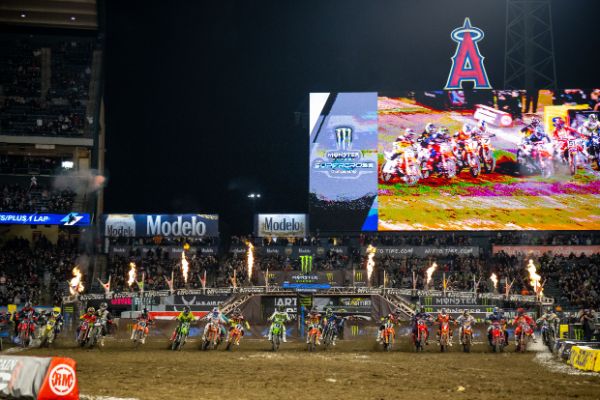 The 450SX Class blasts out of the gates at Angel Stadium in Anaheim, California, for the start of the 2022 Monster Energy AMA Supercross Championship.